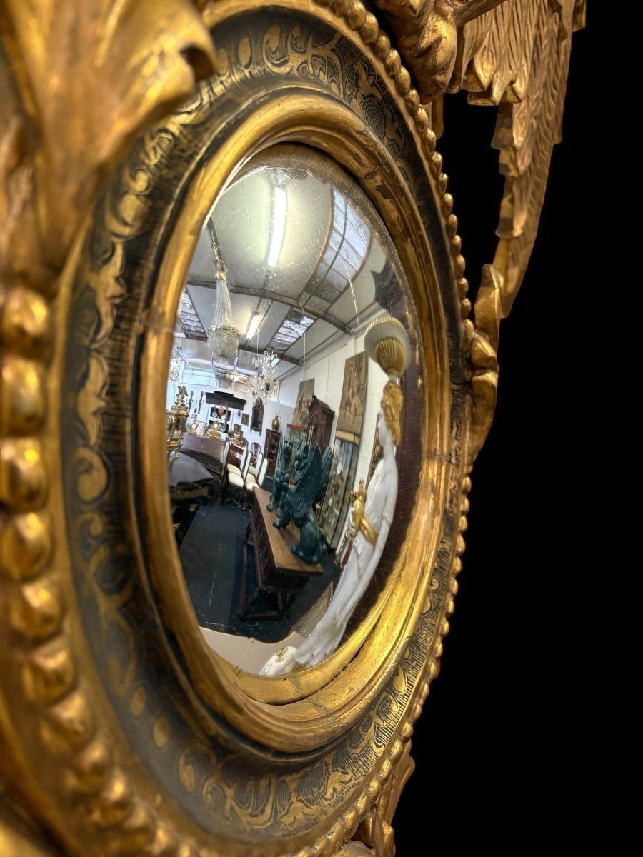 Paire de miroirs décoratifs « Aigles » en bois doré, fin du XIXe siècle.-photo-2