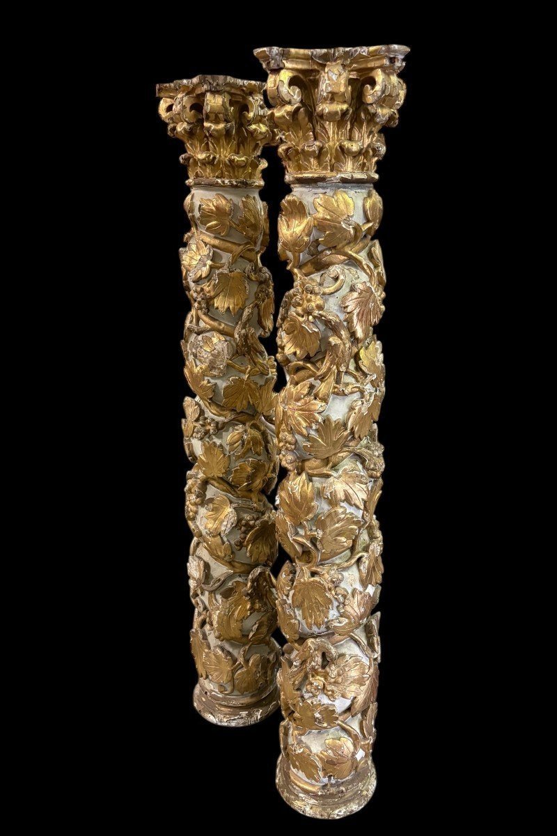 Paire de colonnes torsadées baroques du XVIIe siècle.-photo-2