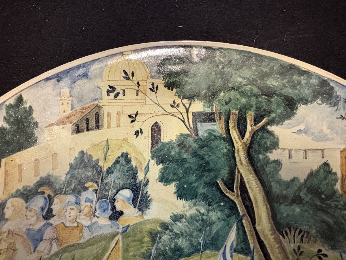 Grand plat en faïence italienne du XIXe siècle (diamètre 56,5 cm)-photo-1