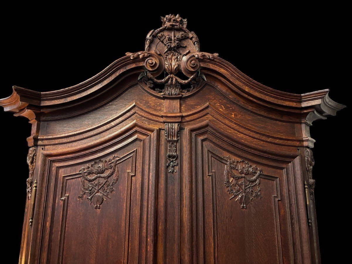 Large 18th-century Oak 2-door Castle Cabinet.-photo-3
