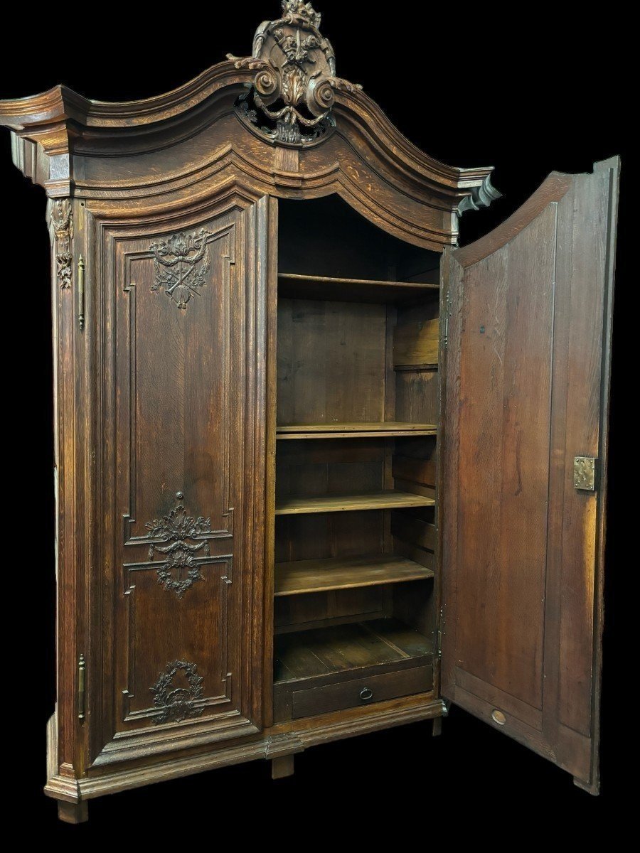 Large 18th-century Oak 2-door Castle Cabinet.-photo-5
