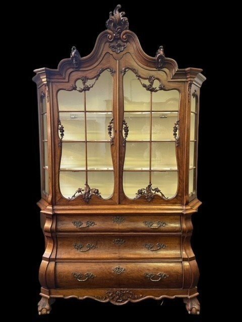 Beautiful 19th-century Dutch Walnut Display Cabinet.-photo-2