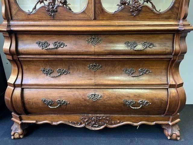 Beautiful 19th-century Dutch Walnut Display Cabinet.-photo-4