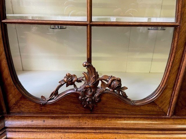 Beautiful 19th-century Dutch Walnut Display Cabinet.-photo-2