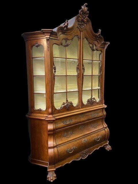 Beautiful 19th-century Dutch Walnut Display Cabinet.