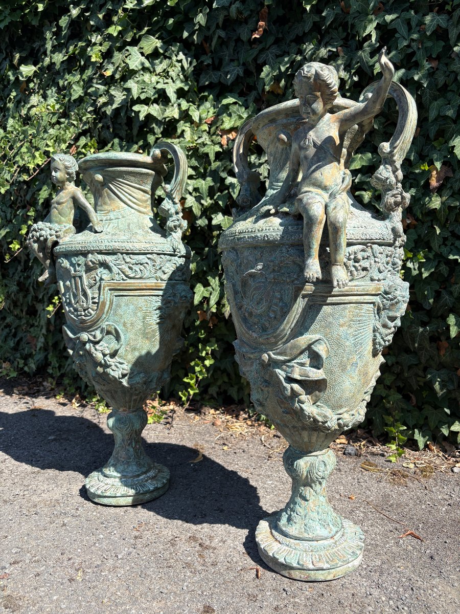 A Pair Of Large 19th-century Bronze Castle Vases.-photo-3