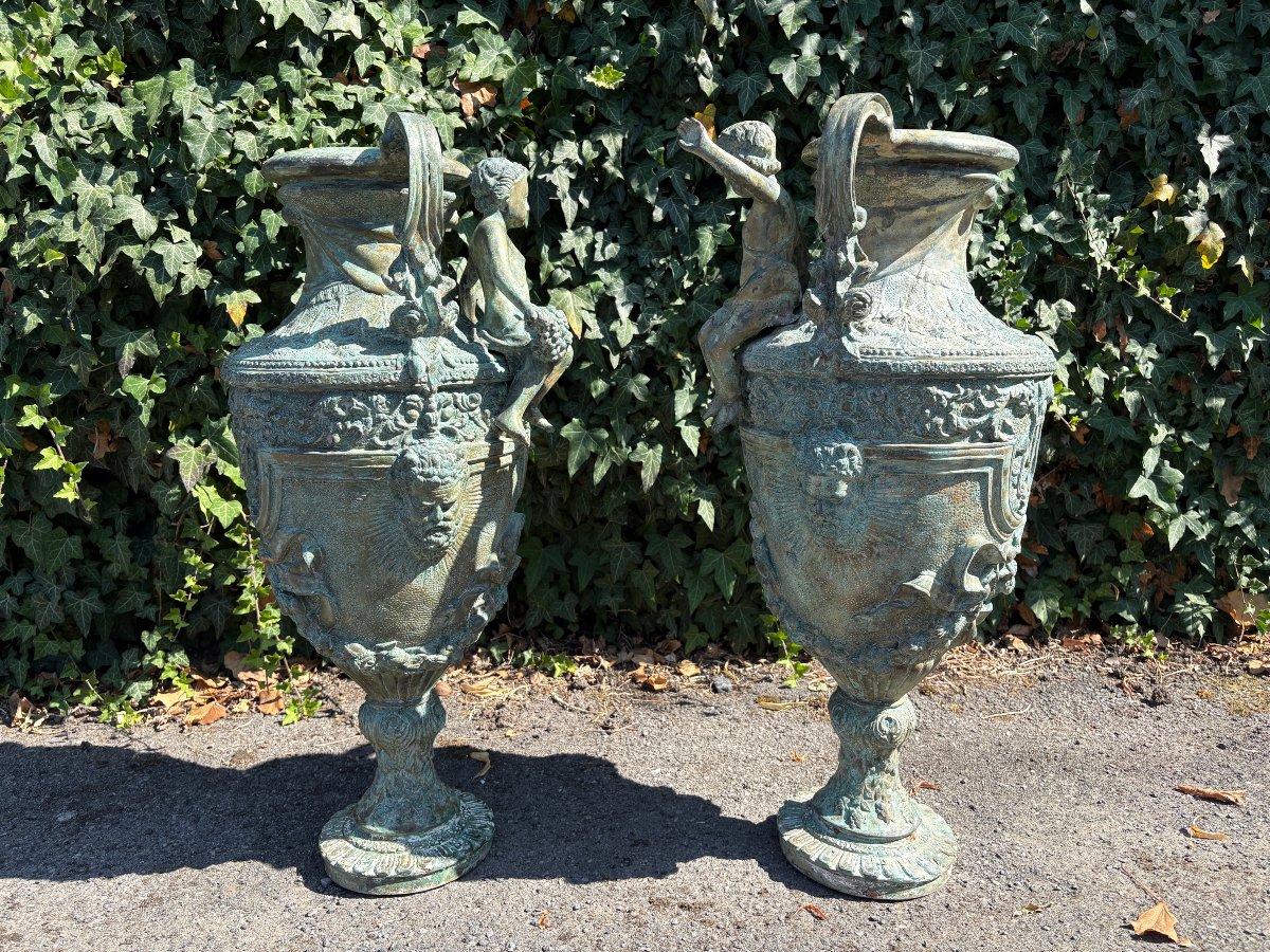 A Pair Of Large 19th-century Bronze Castle Vases.-photo-2