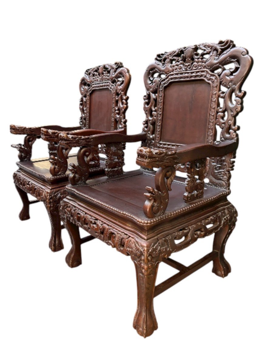 Paire de fauteuils asiatiques en bois massif, XXe siècle.-photo-4