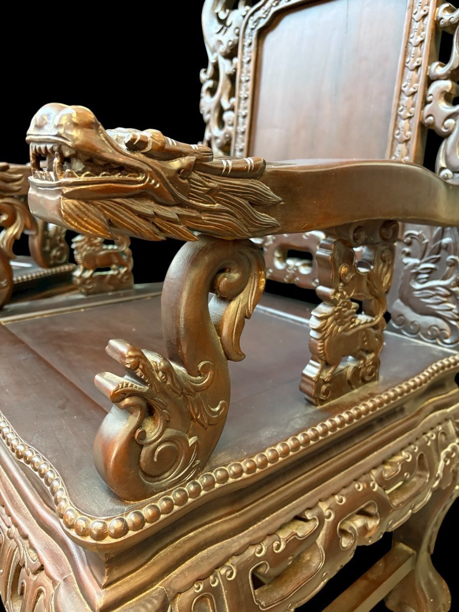 Paire de fauteuils asiatiques en bois massif, XXe siècle.-photo-1