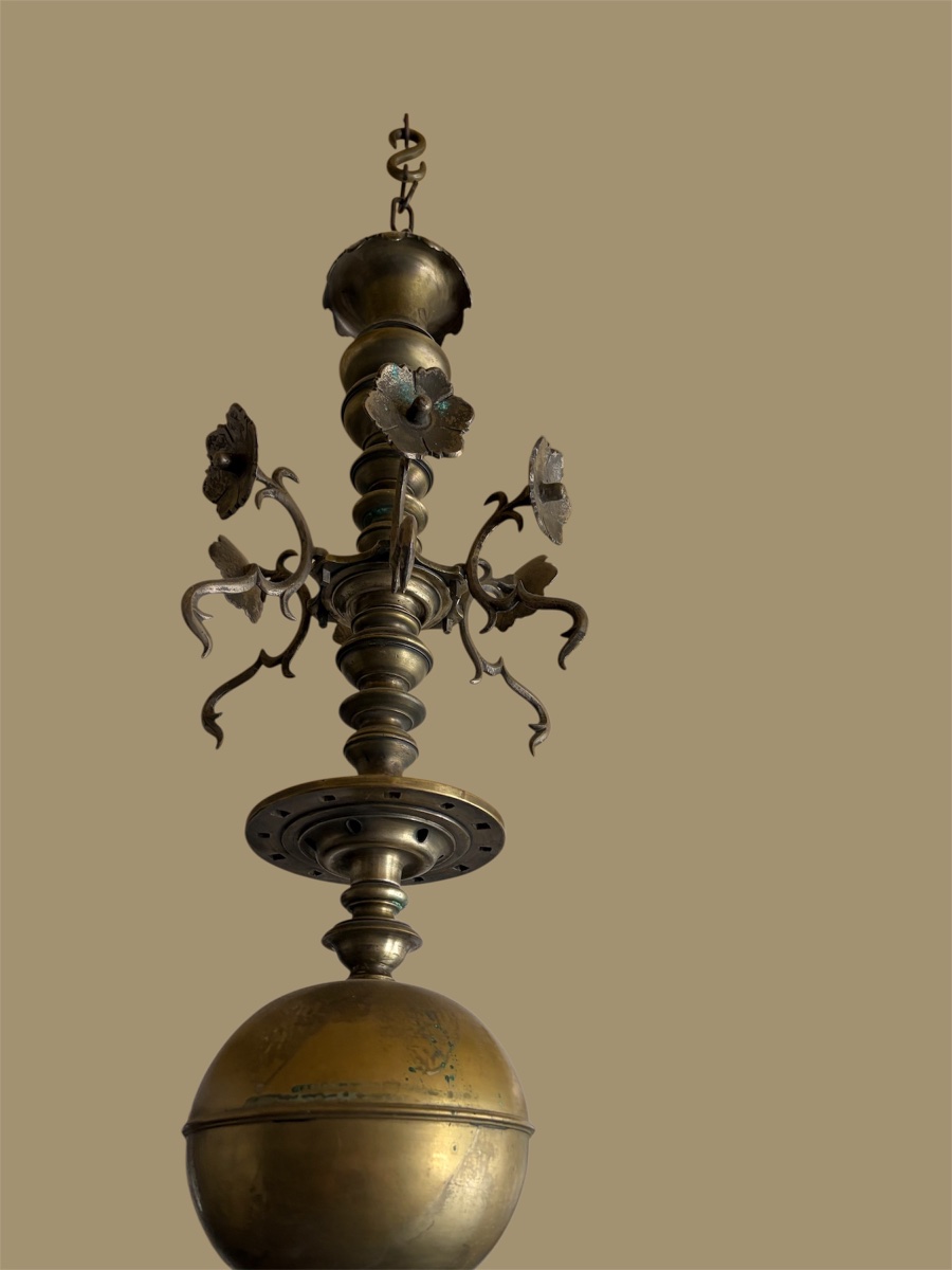 Chandelier en bronze pour six bougies style gothique -photo-8