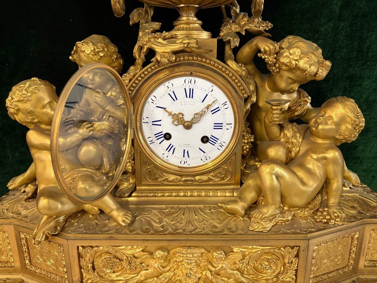 Grand garniture de cheminée en bronze doré. Paris, XIXe siècle.-photo-2