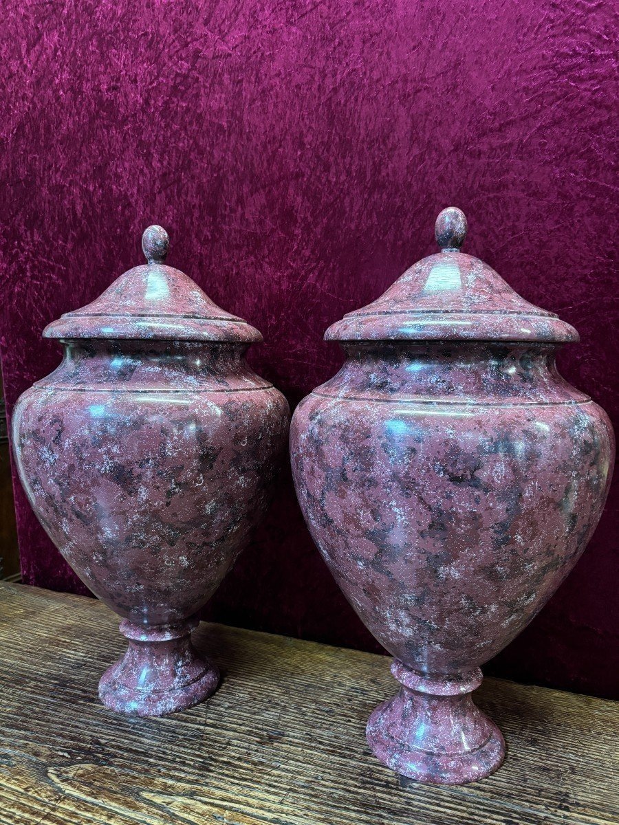 Pair Of Wooden Vases With Lids, Painted To Resemble Porphyry, 20th Century. (62 Cm)-photo-4