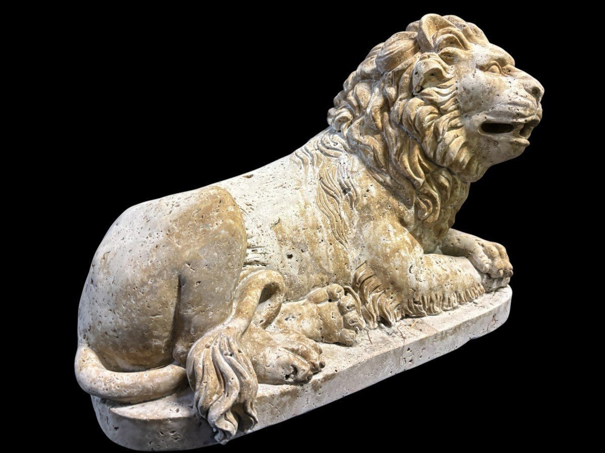Large Renaissance-style Lion Sculpture In Travertine, 20th Century (61 Cm)-photo-2