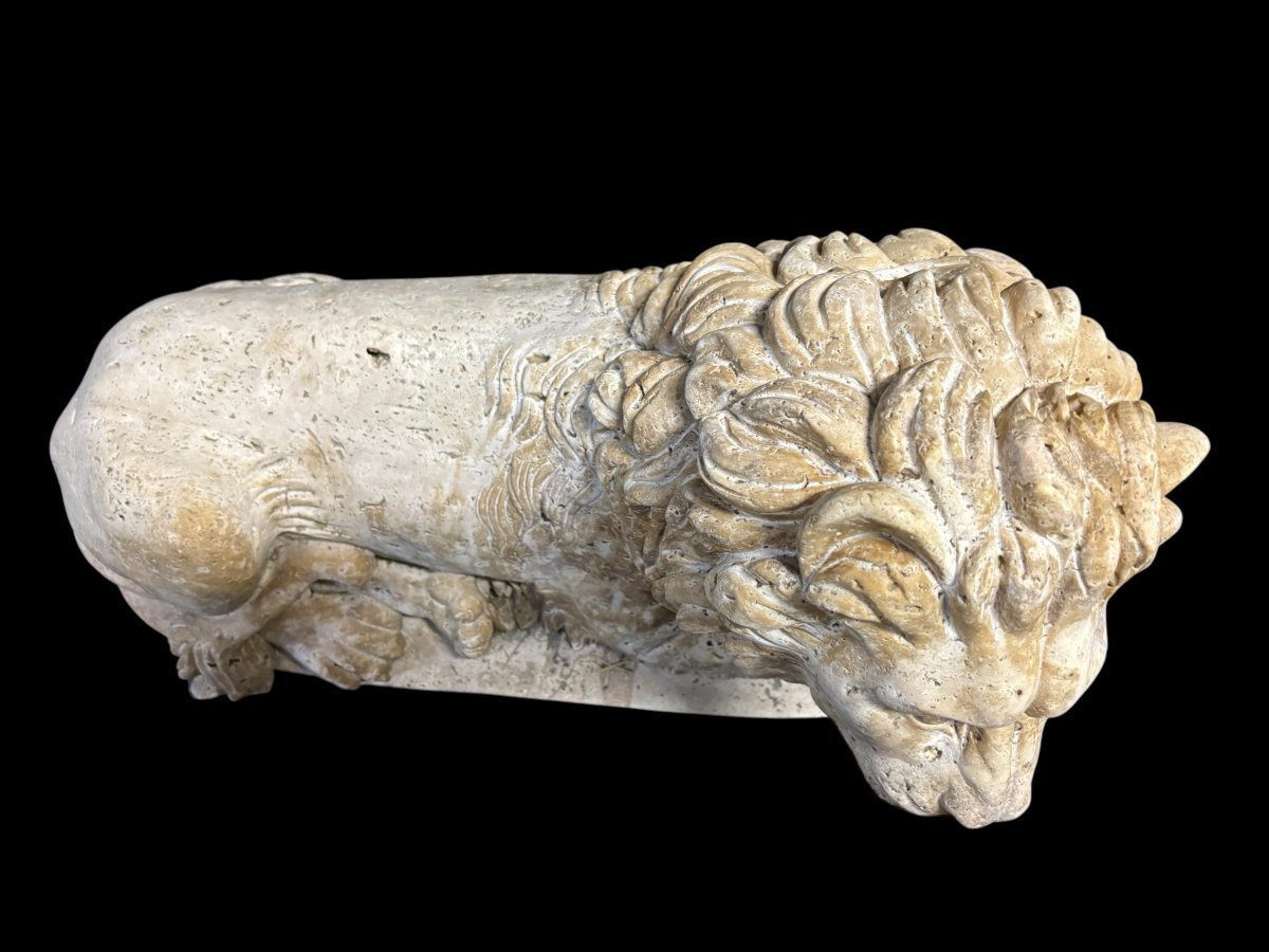 Large Renaissance-style Lion Sculpture In Travertine, 20th Century (61 Cm)-photo-4