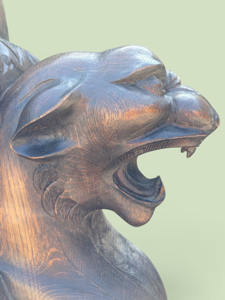 Grande sculpture ( 127 cm ) en chêne « panthère ailée » de style Empire, fin 19ème.-photo-1