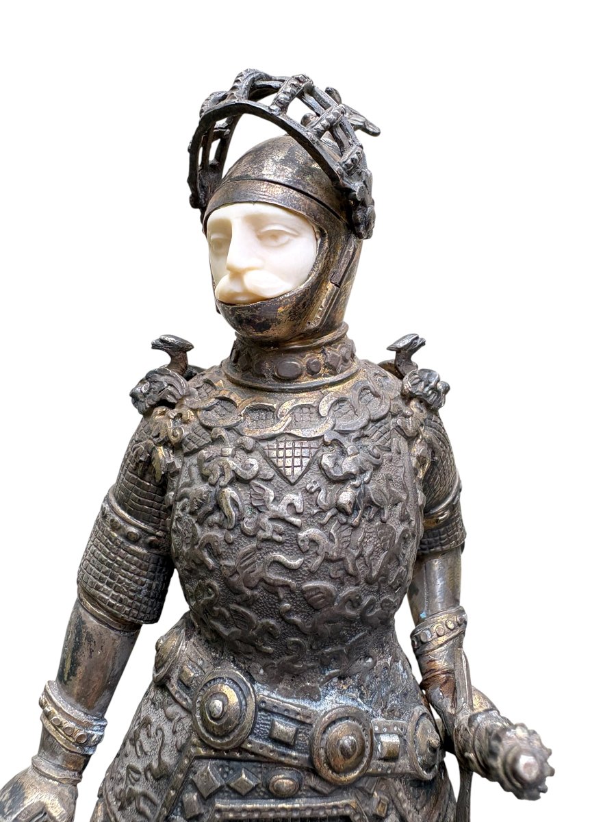 Belle sculpture « chevalier en armure » en argent, Hanau , XIXe siècle.-photo-2