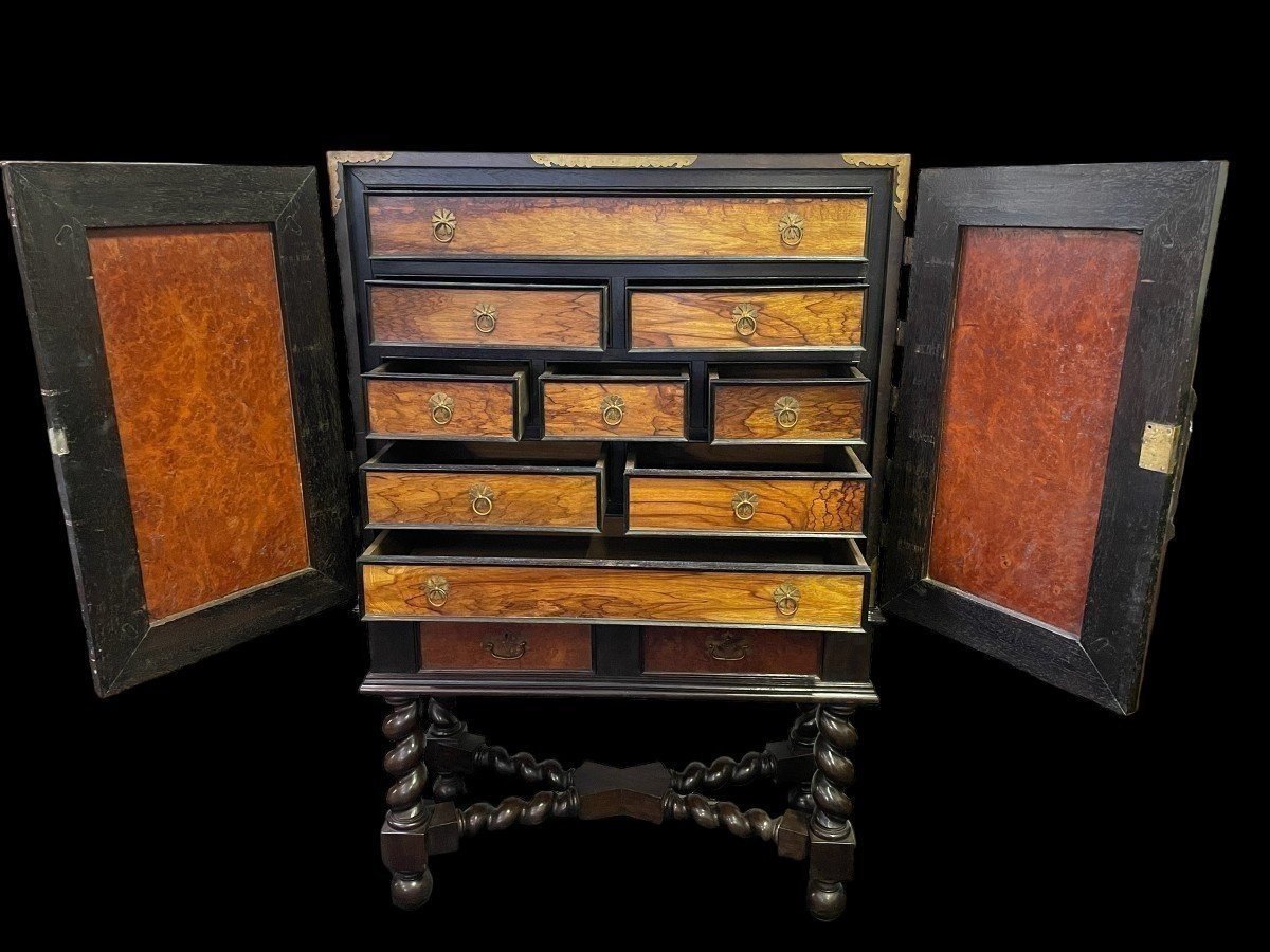 Cabinet pour la collection d’art ( Colonial )-photo-5