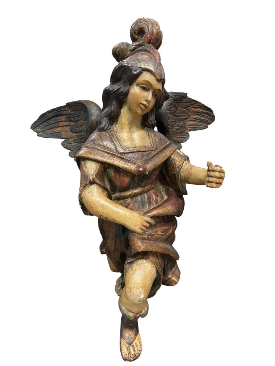 Joli ange en bois polychrome du XVIIIe siècle.-photo-8