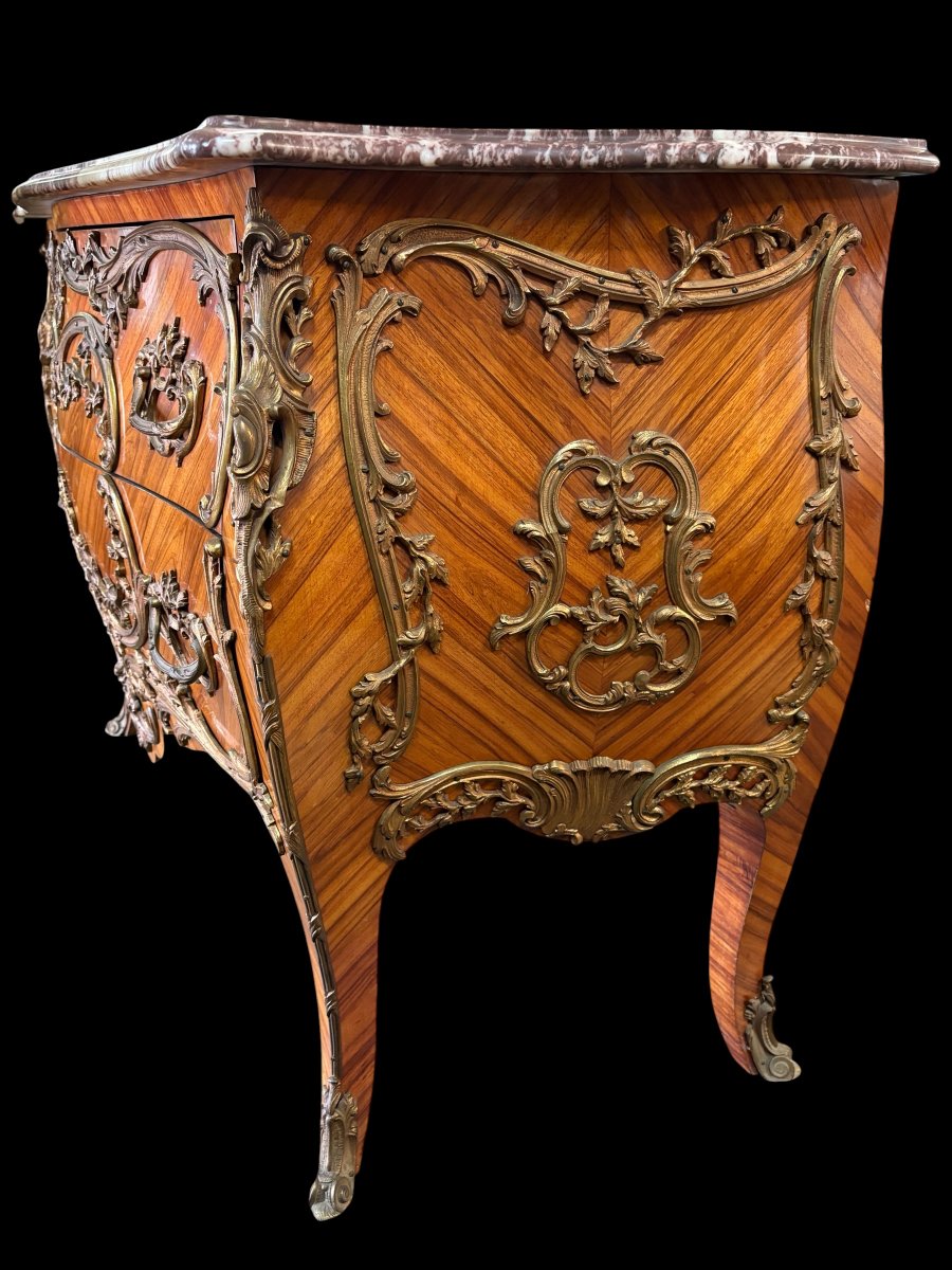 Elegant Curved Chest Of Drawers With Bronze Hardware, 1920.-photo-1