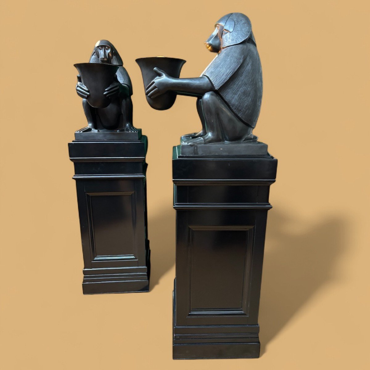 Paire de grandes lampes en bronze « Babouins » style ART DECO-photo-3