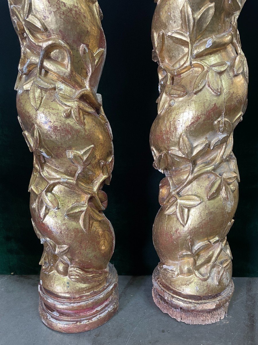 Pair Of Large Twisted Columns With Capitals, Early 17th Century.-photo-4