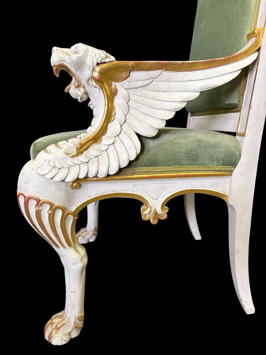 Fauteuil « Animaux mythologiques ailés » de style Empire, XIXe siècle.-photo-6