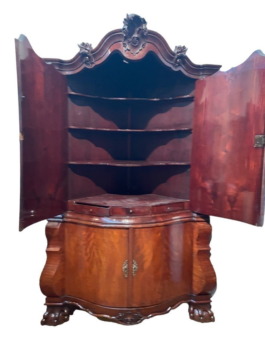Beautiful Large 18th-century Dutch Mahogany Corner Cabinet.-photo-3