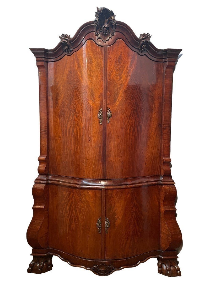 Beautiful Large 18th-century Dutch Mahogany Corner Cabinet.-photo-8