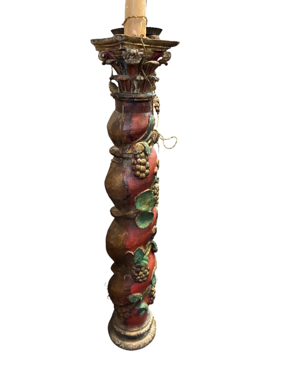 Paire de colonnes en bois torsadées du XVIIe siècle-photo-2
