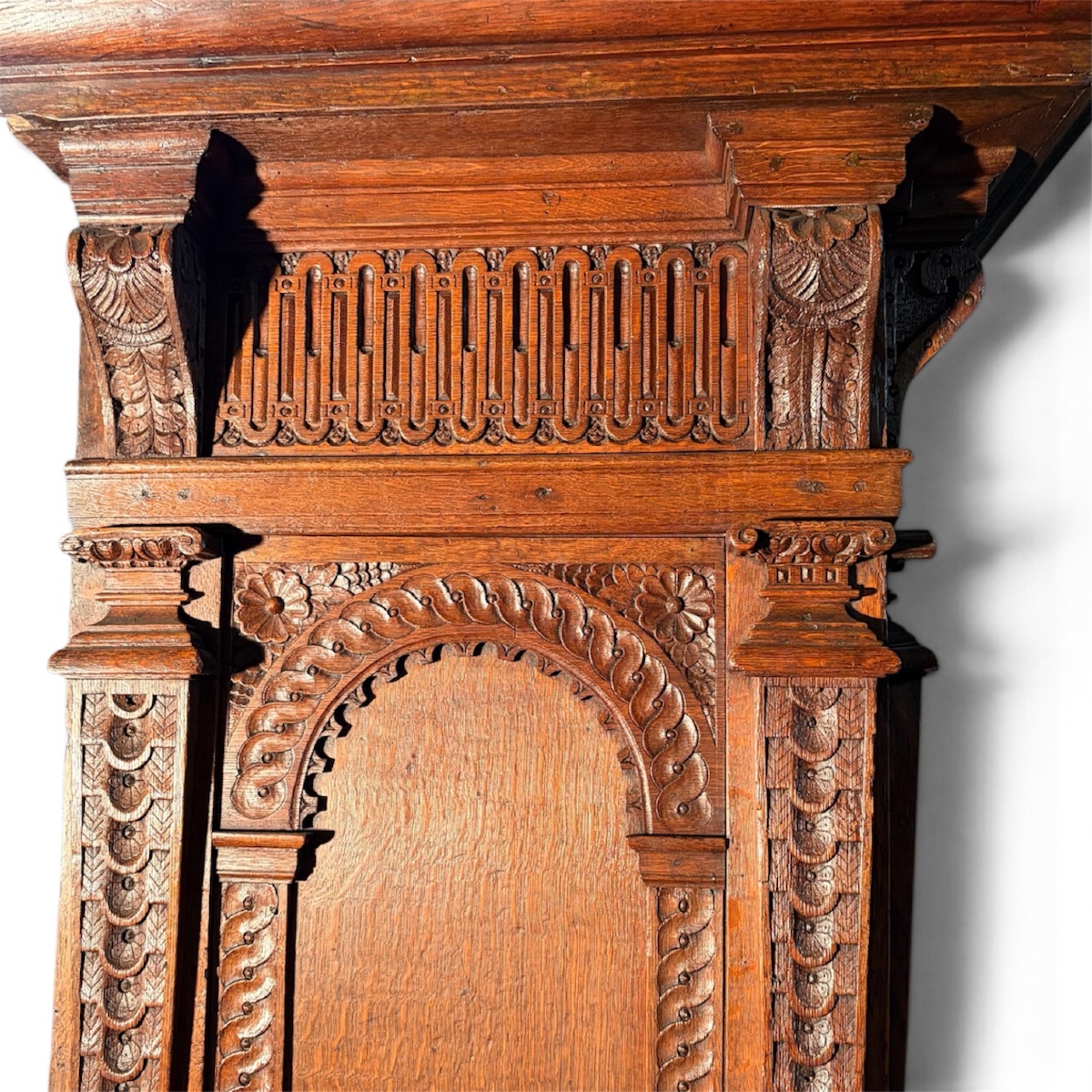 A 17th-century Five-door Oak Cabinet -photo-5