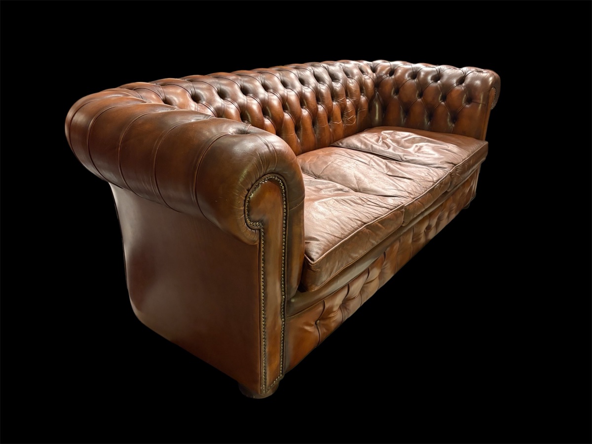 Three-seater Chesterfield Sofa; Width 202 Cm -photo-2