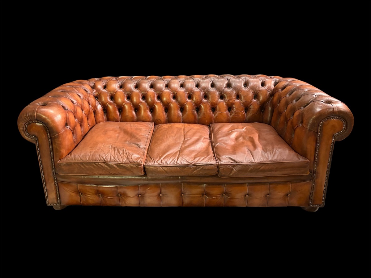 Three-seater Chesterfield Sofa; Width 202 Cm 