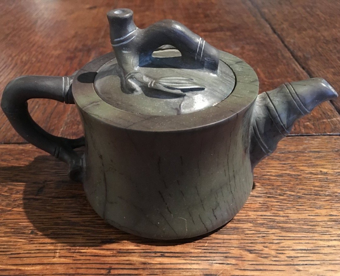 Green Hard Stone Teapot, China .295 €-photo-4