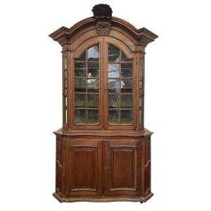 Showcase With 4 Curved Doors In Oak 18thc.