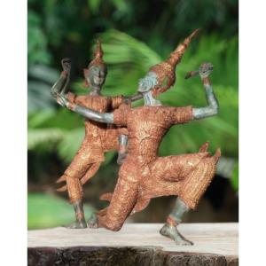 Sculpture En Bronze Doré Patiné Vert. Hauteur : 53 Cm.