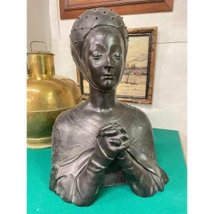 “medieval Lady” Sculpture In Plaster Early 20th Century.