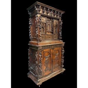 Italian Renaissance Period Walnut Furniture From The 16th Century.