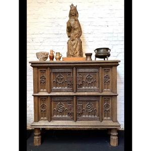 Armoire gothique en bois de chêne du XV / XVIe siècle