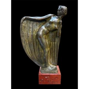 Bronze Statue From The Art Deco Period
