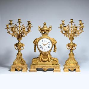 Large Lxvi-style Fireplace Set In Gilded Bronze, Paris, 19th Century.
