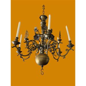 Chandelier en bronze pour six bougies style gothique 