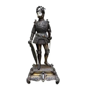 Belle sculpture « chevalier en armure » en argent, Hanau , XIXe siècle.