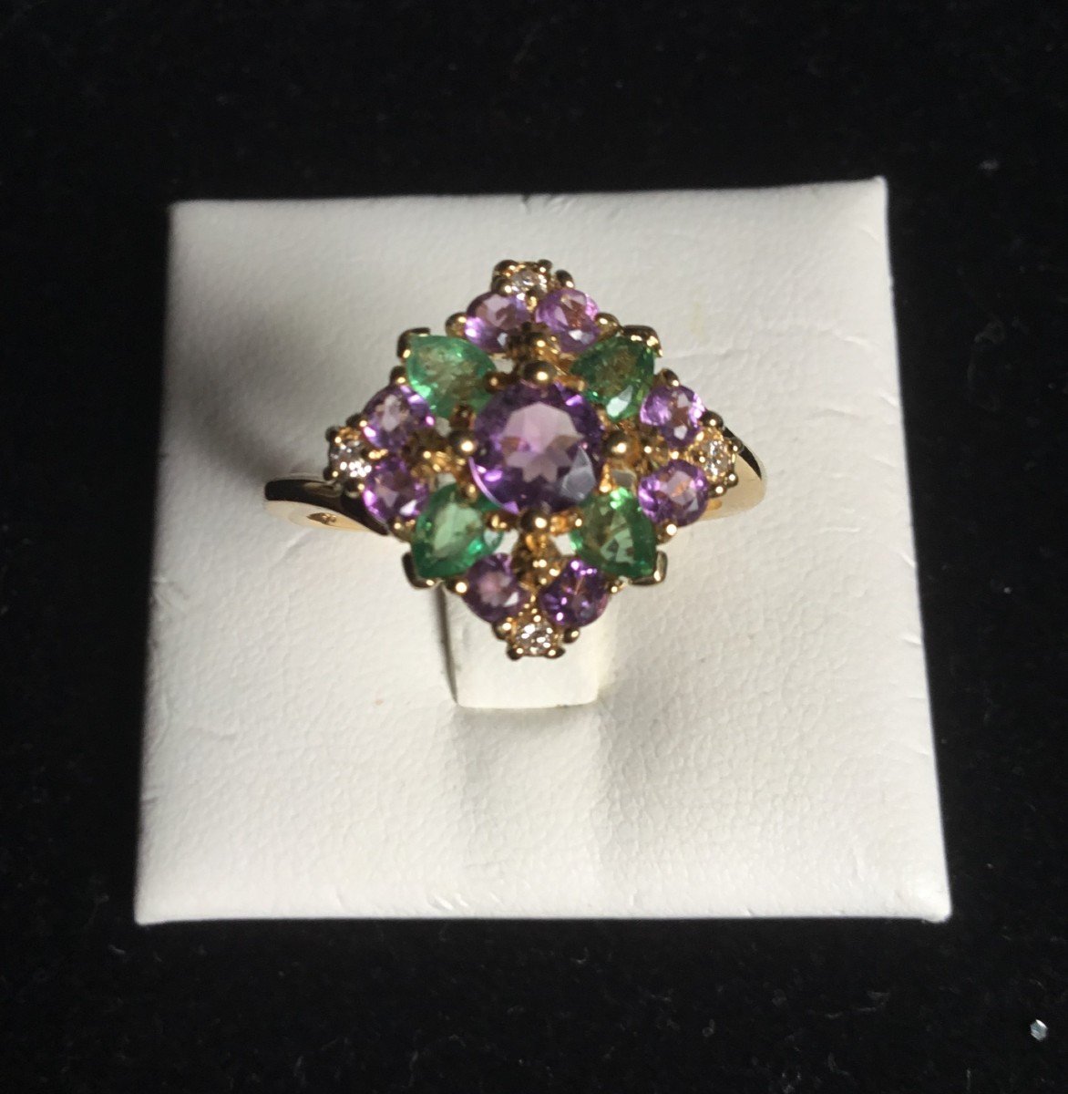Bague or, améthystes, émeraudes et diamants-photo-4