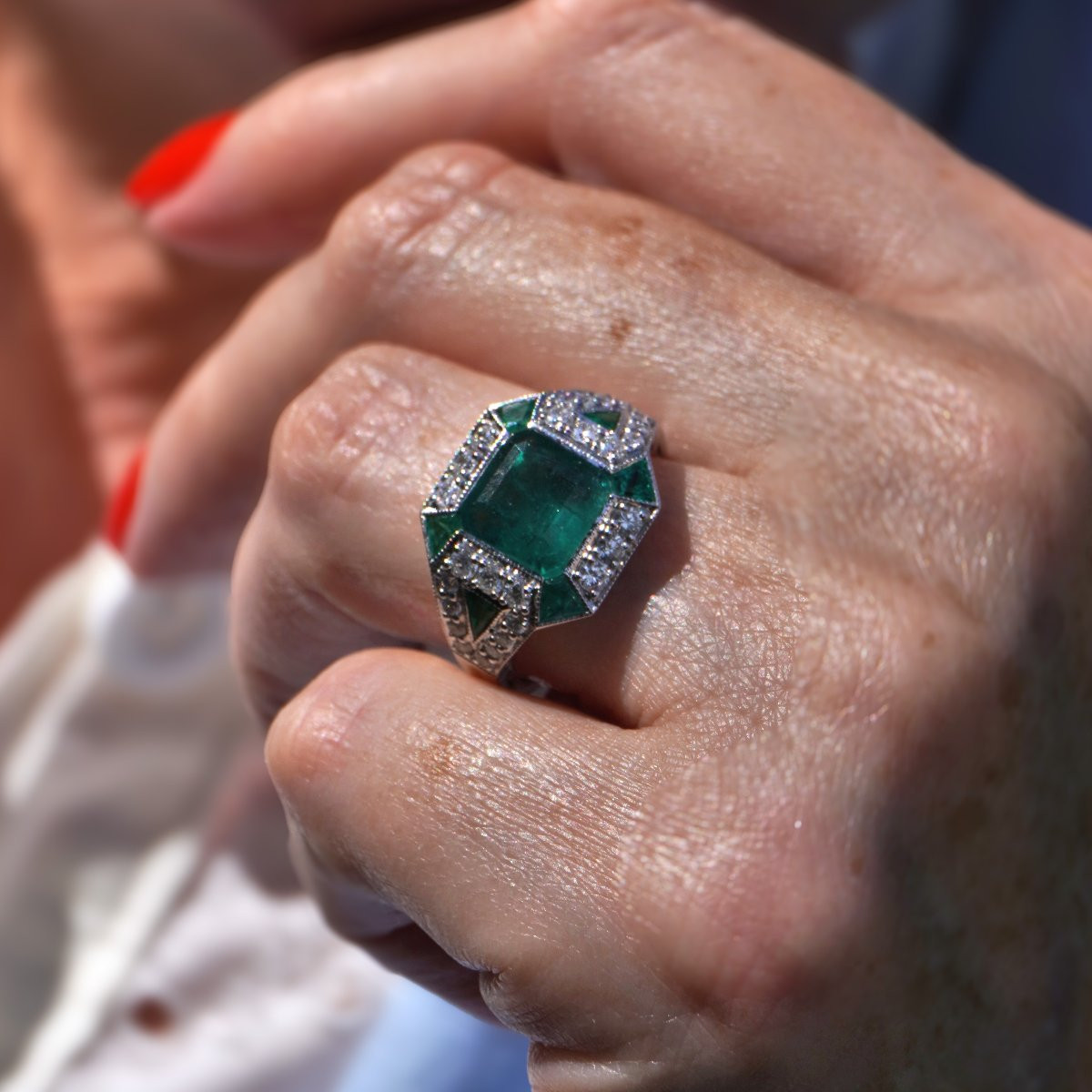 Bague emeraude rectangle pan coupé, diamants-photo-4