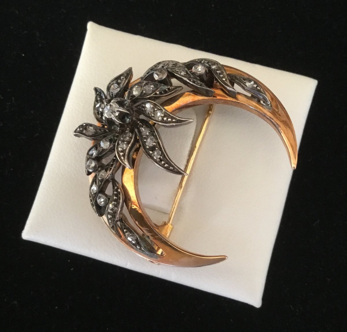 Broche or, argent et diamants, Napoléon III