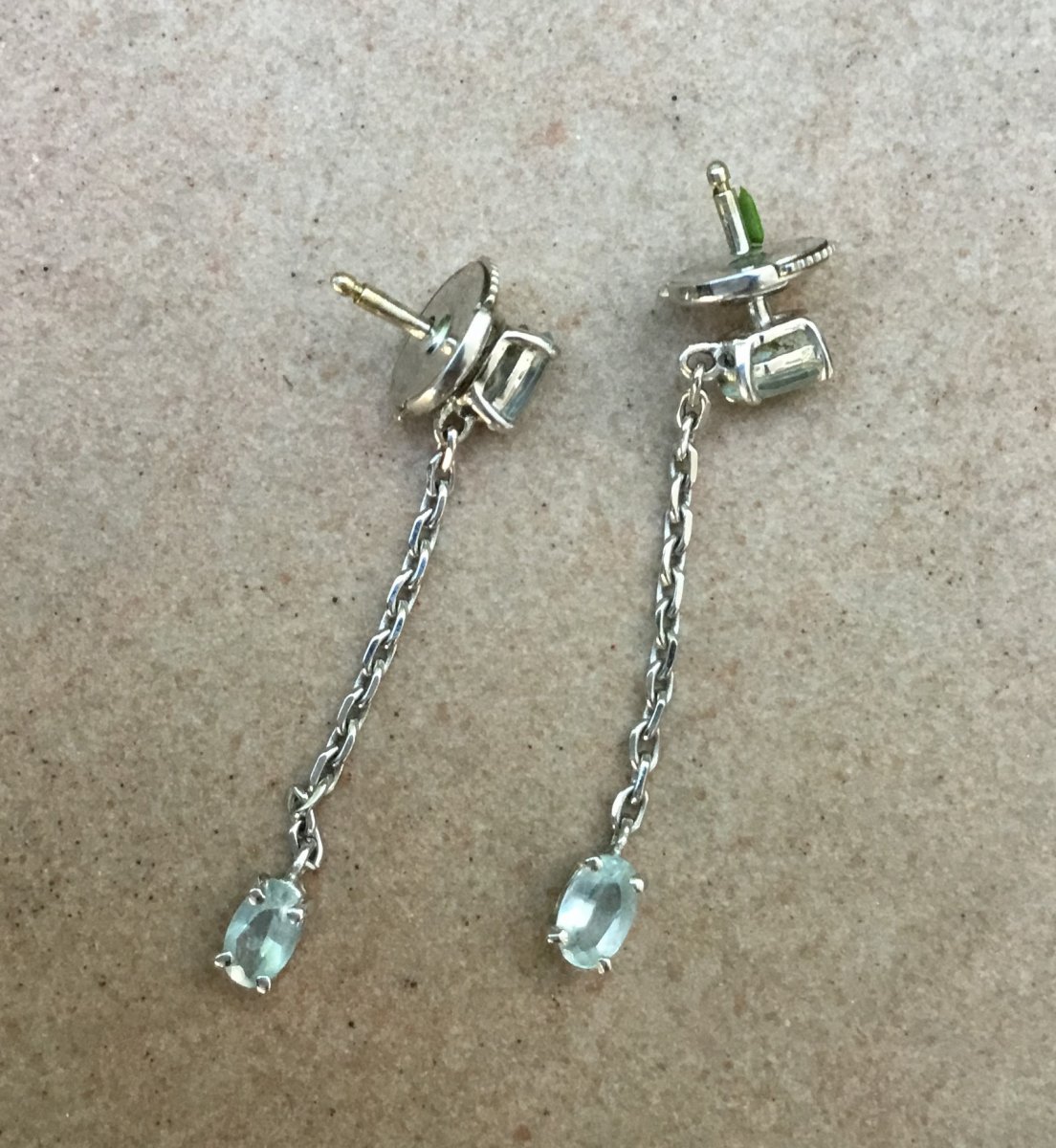 Paire de boucles d'oreille, or et aigues-marines-photo-2