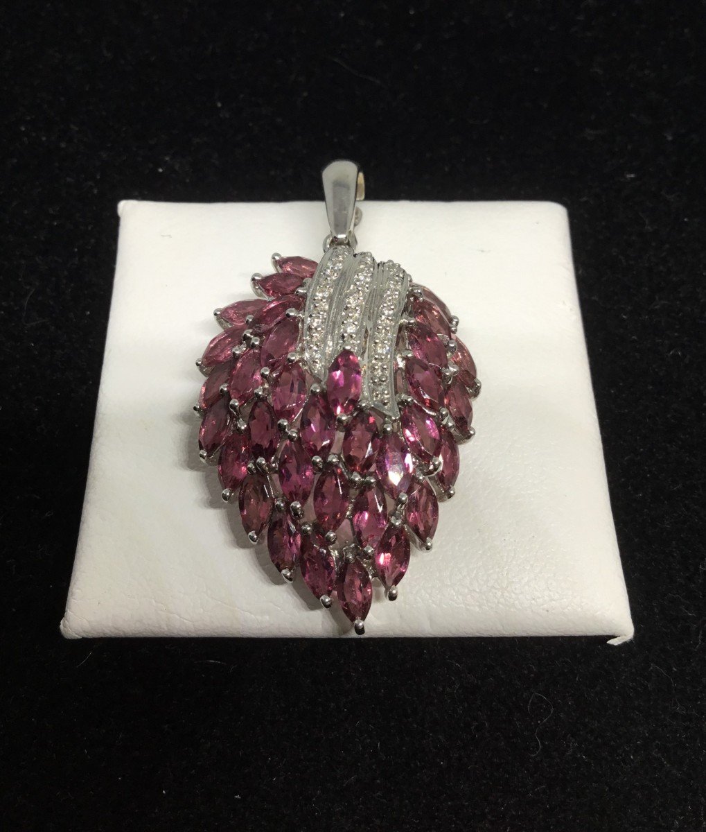 Pendentif or, tourmalines et diamants