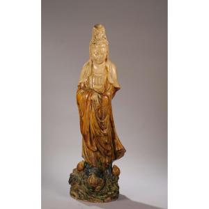 Kwan Yin Bodhisatva Standing