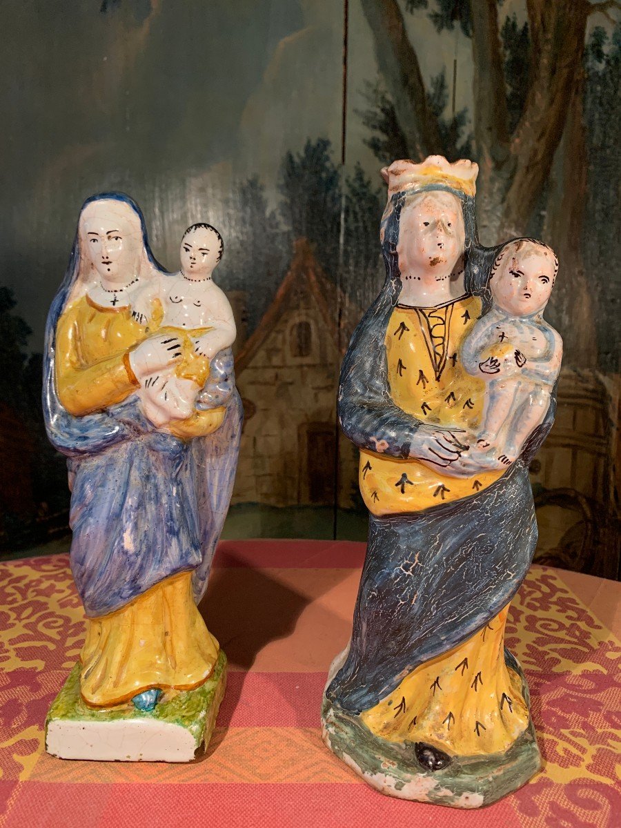 Nevers 18th Century - 2 Virgins In Childbirth