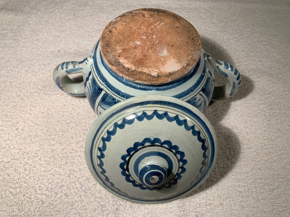 Nevers 18th Century - Covered Pot-photo-2